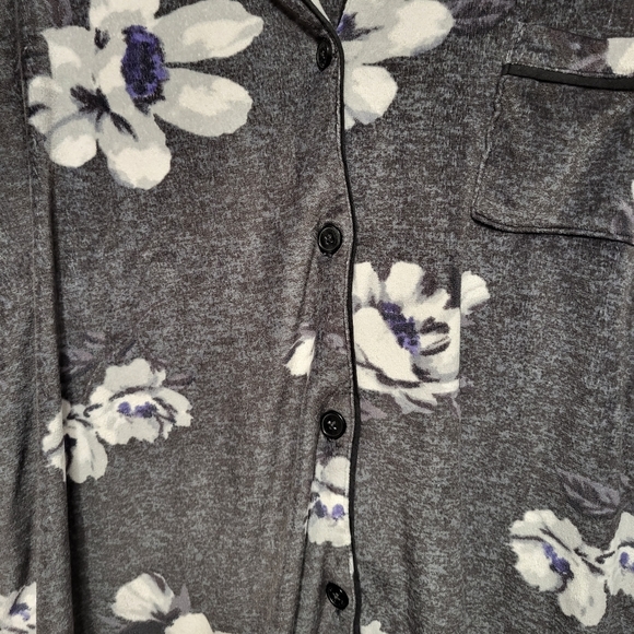 Simply Vera Fleece Pajamas - Picture 4 of 13